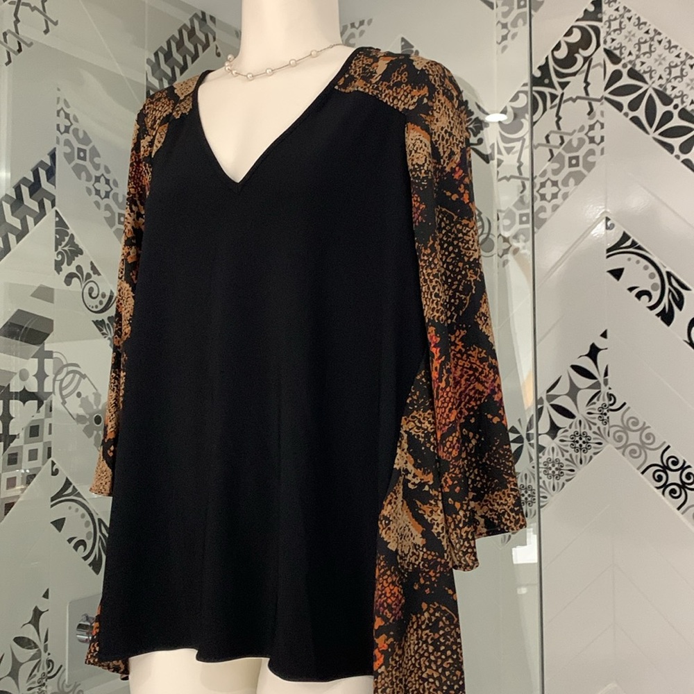 NWT🇨🇦Gorgeous JR Black/Multi Colour Blocked Snakeskin Print Top